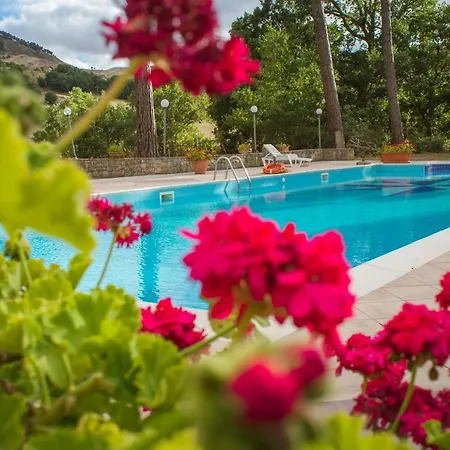 Country house Casale Raino