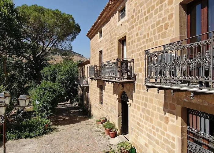 Casale Raino בית כפרי